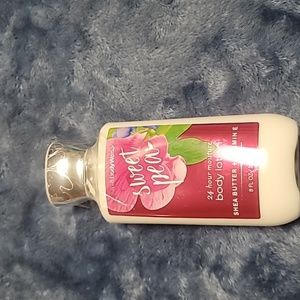❤️ Bath and body works sweet pea body lotion moisturizer
